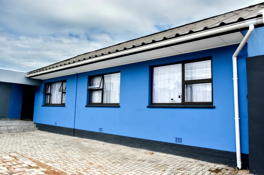 4 Bedroom Property for Sale in Abbotsford Eastern Cape